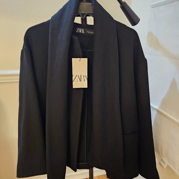 Zara Jacket w/ detachable scarf - Picture 1 of 4